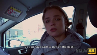 Коллектор жестко трахает русскую девчонку за просрочку по кредиту