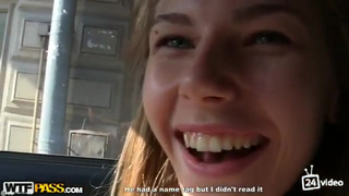 Порно актриса Анжелика снимает с парнем частное видео по дороге домой